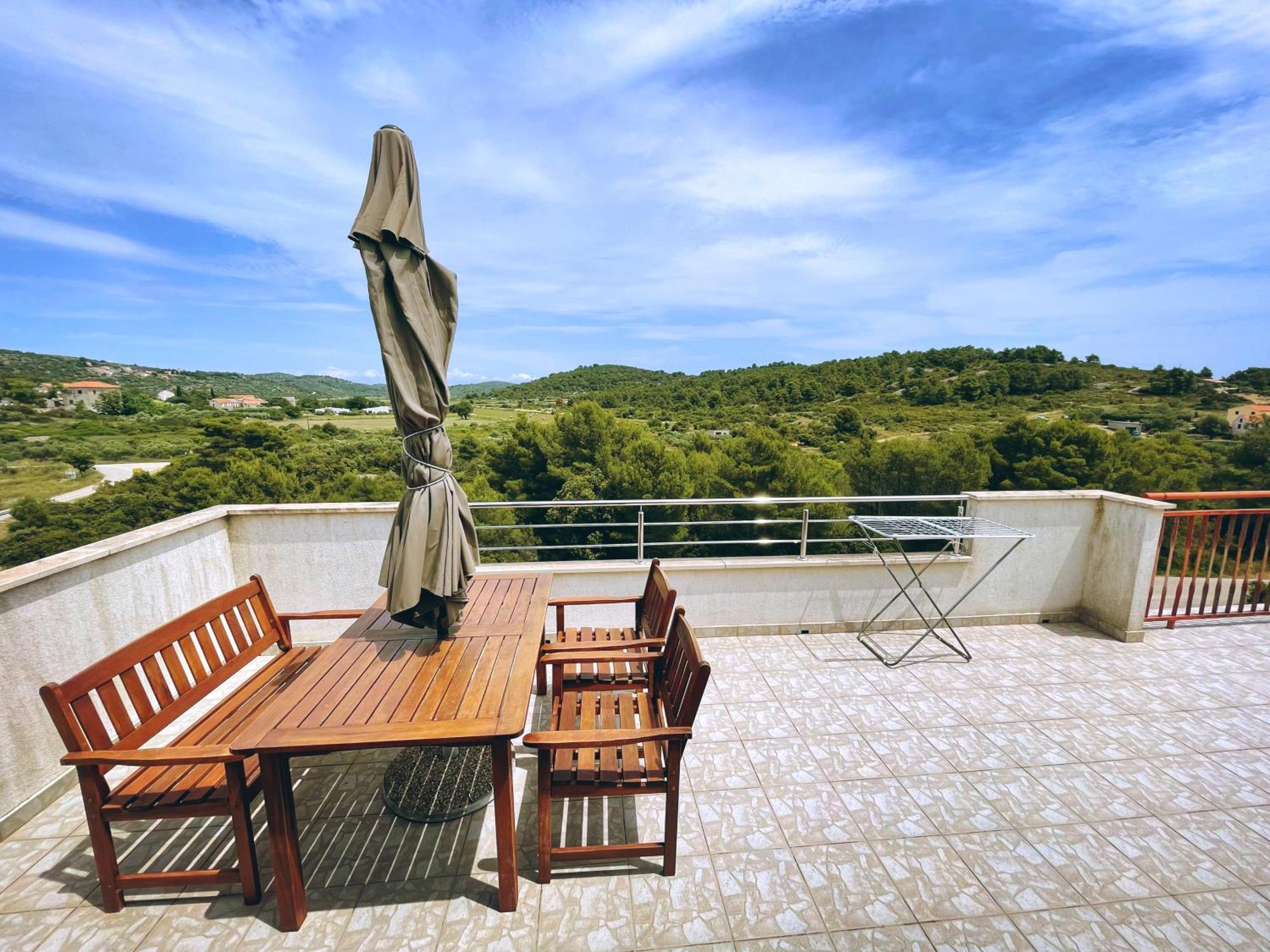Apartments Kordic Vis Dış mekan fotoğraf