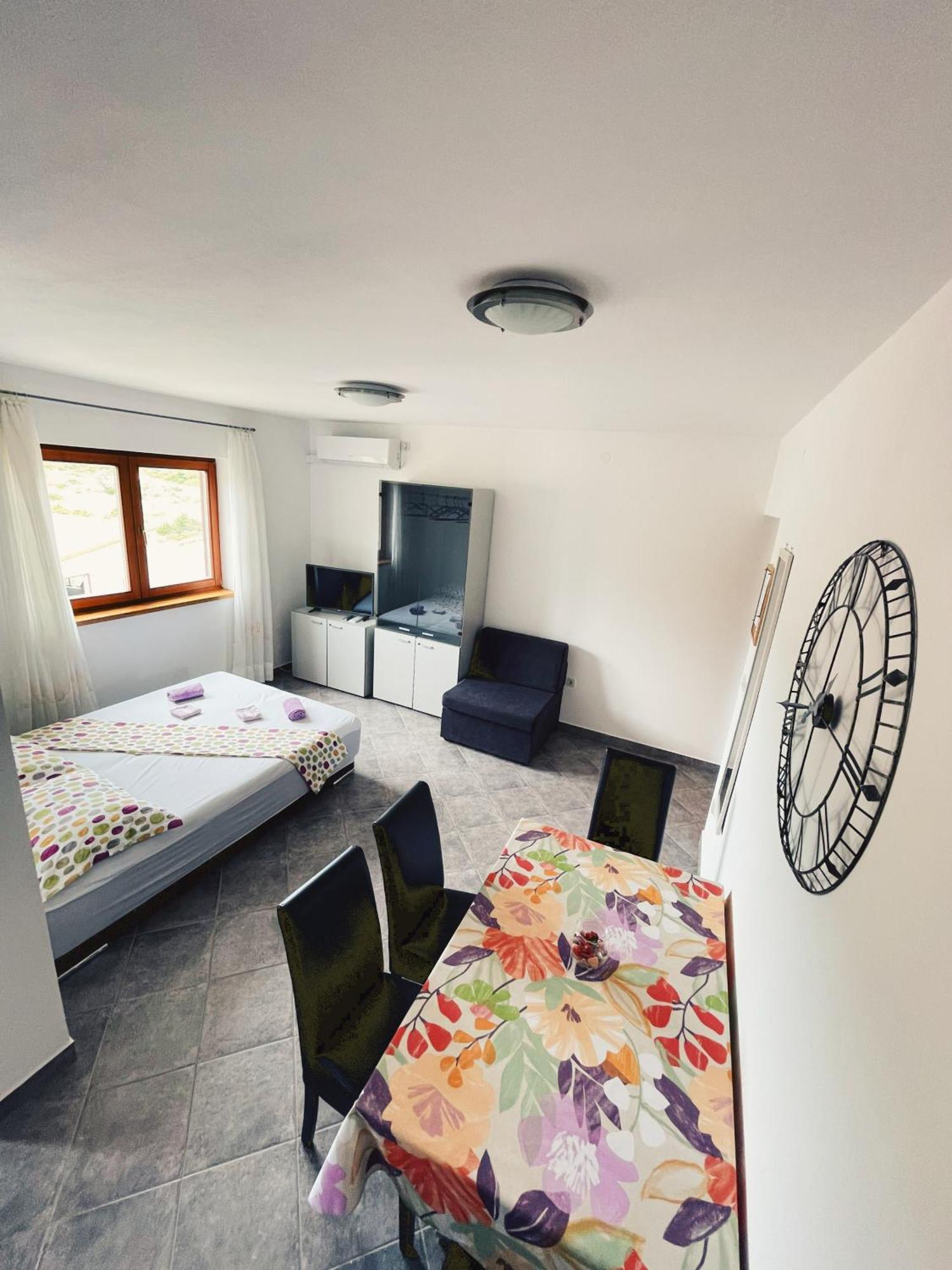 Apartments Kordic Vis Dış mekan fotoğraf