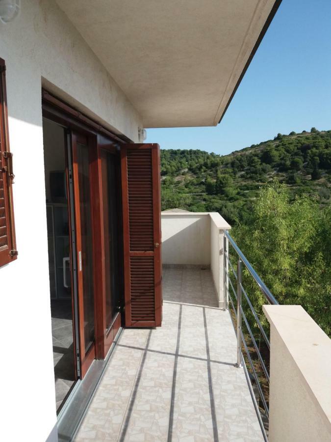 Apartments Kordic Vis Dış mekan fotoğraf